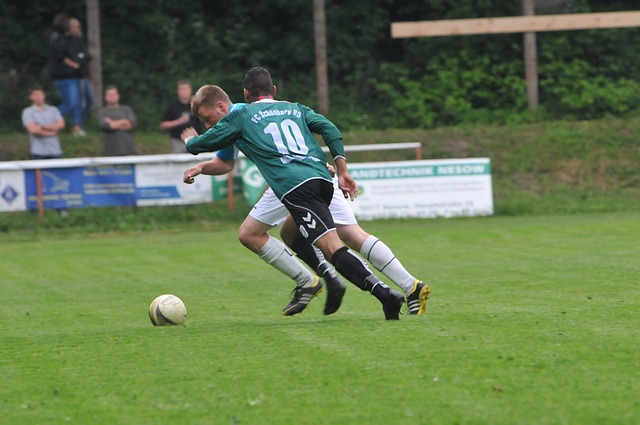 狼王撕碎伪巨头！爱德华兹末节17分打散太阳 杜兰特空砍23分+布克10分坐实伪巨星原形.